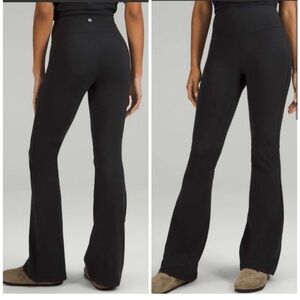 Lululemon Groove Super-High-Rise Flared Pant Nulu Black Size 2